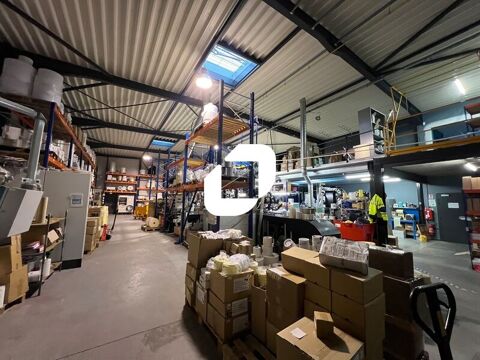 Locaux d'Activit&eacute;s - A LOUER - 700 m&sup2; non divisibles 5000 59710 Pont a marcq