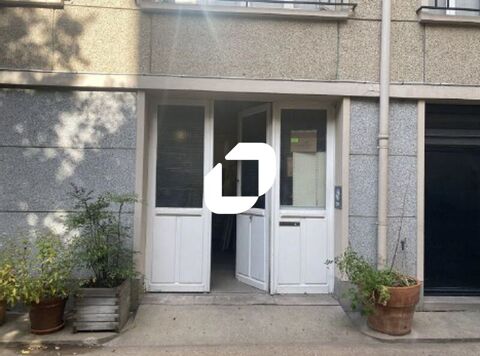 Bureaux - A VENDRE - 59 m&sup2; non divisibles 350000 75011 Paris