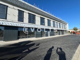   Locaux d'activité - A VENDRE - 1 726 m² divisibles à partir de 206 m² Mouvaux