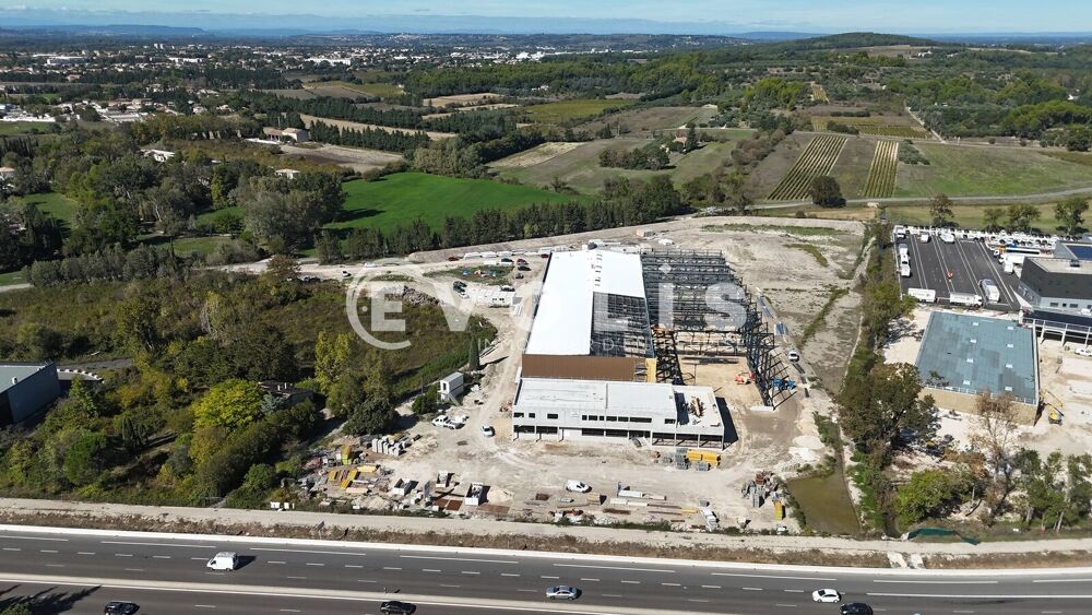   1 104 m²  usage Commerce - 1 104 m² non divisibles Sorgues