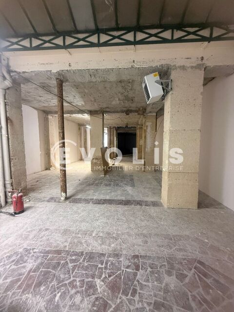   Locaux commerciaux - A LOUER - 320 m² non divisibles 