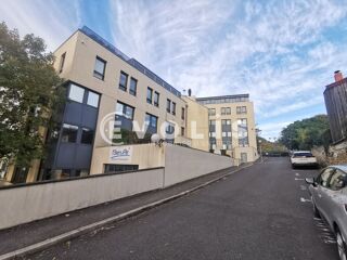   AU PIED DU RER B / TERRASSE PRIVATIVE - 806 m² divisibles à partir de 384 m² Arcueil
