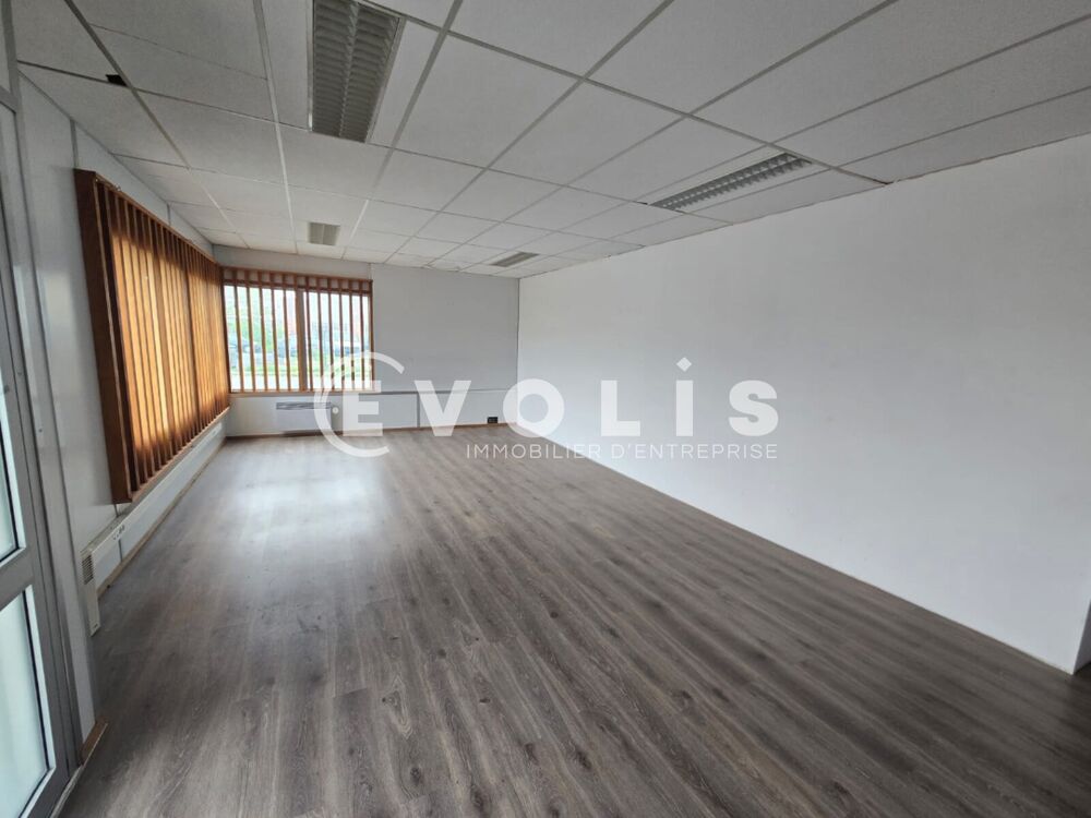   Locaux d'activité - A LOUER - 160 m² 