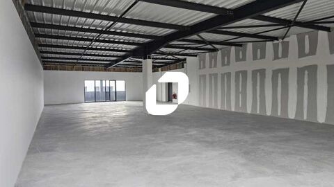 CELLULE D'ACTIVITE ET BUREAUX PROCHE AEROPORT - 1 226 m² divisibles à partir de 91 m² 9032 77990 Le mesnil amelot