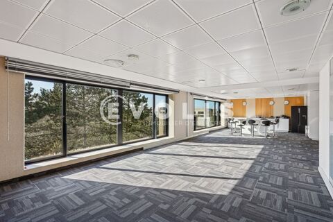   Bureaux - A LOUER - 640 m² divisibles à partir de 24 m² 