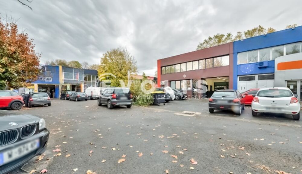   Locaux d'activité - A LOUER - 362 m² non divisibles Torcy