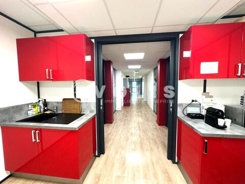   Bureaux - CONTRAT PRESTATIONS SERVICES - 36 m² divisibles à partir de 12 m² 