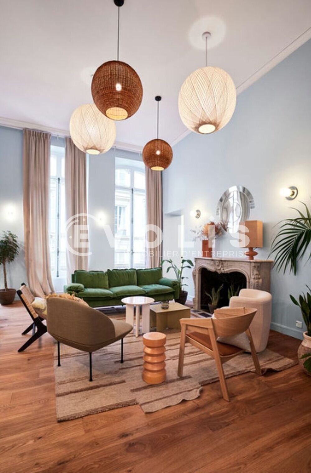   Bureaux - A LOUER - 35 m² non divisibles Paris 8