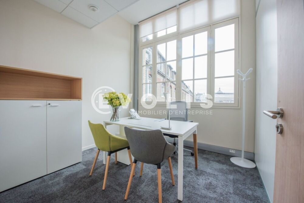   Bureaux - A LOUER - 114 m² non divisibles Paris 8