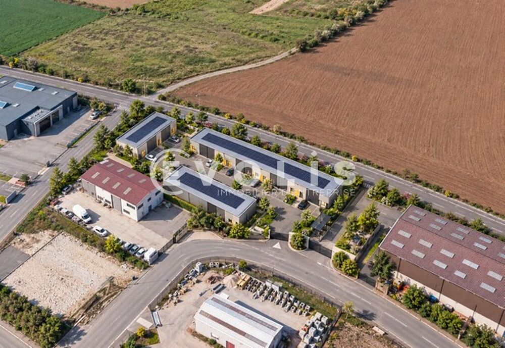   Locaux d'activité - A VENDRE - 1 653 m² divisibles à partir de 130 m² Saint laurent de mure