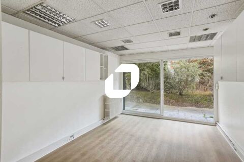 Bureaux - A LOUER - 100 m&sup2; non divisibles 2500 92130 Issy les moulineaux