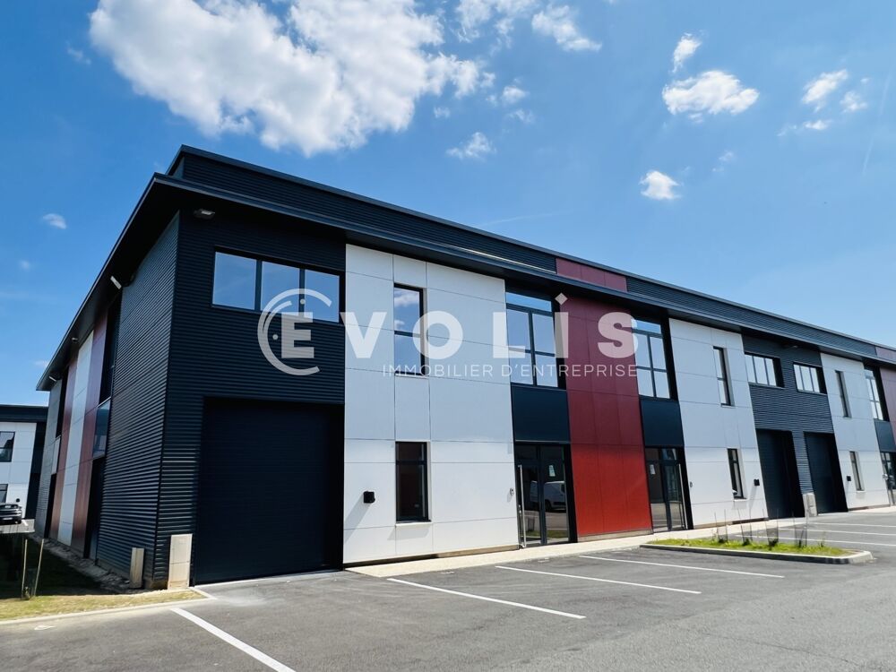  LOCAUX RECENTS - 1 369 m² divisibles à partir de 186 m² Lieusaint