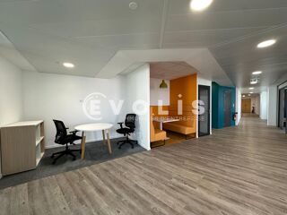  Bureaux - A LOUER - 927 m² divisibles à partir de 411 m² La garenne colombes
