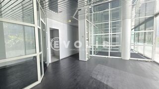   Bureaux - A LOUER - 220 m² non divisibles Suresnes