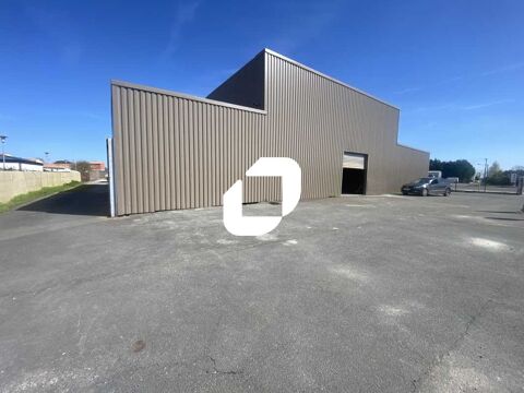 Locaux d'Activit&eacute;s - A LOUER - 500 m&sup2; non divisibles 5500 33460 Macau