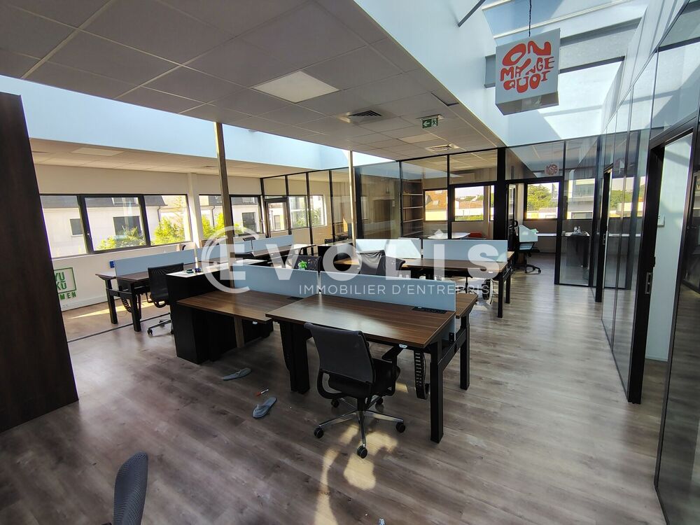   Bureaux - A LOUER - 482 m² divisibles à partir de 165 m² Bry sur marne