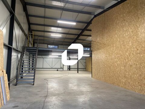 Locaux d'Activit&eacute;s - A LOUER - 350 m&sup2; non divisibles 2000 33650 La brede