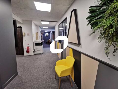 BUREAUX FRONT NATIONALE 20 ET AU PIED DU RER B - 410 m&sup2; divisibles &agrave; partir de 180 m&sup2; 7150 94110 Arcueil