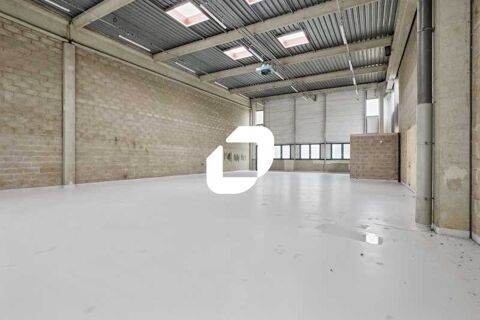 Activit&eacute;s s&eacute;curis&eacute;s au pied des axes autoroutiers. - 2&nbsp;426 m&sup2; divisibles &agrave; partir de 639 m&sup2; 31397 94260 Fresnes