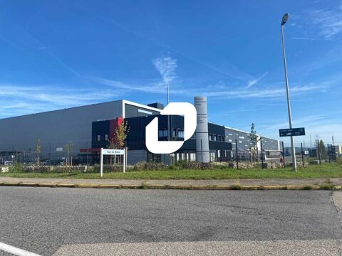 Entrep&ocirc;ts - A LOUER - 5&nbsp;121 m&sup2; non divisibles 42675 38070 Saint quentin fallavier