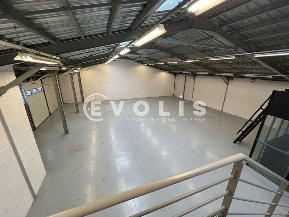   LOCAL A LOUER - 487 m² non divisibles Rillieux la pape