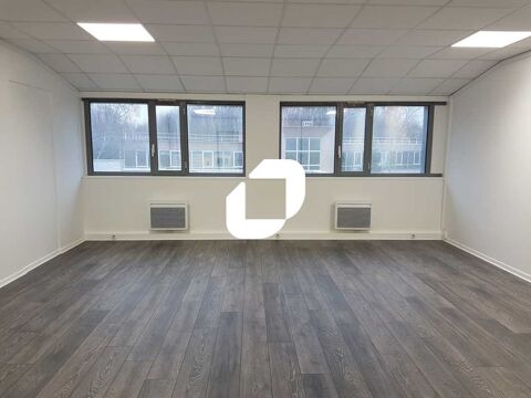 Bureaux - A LOUER - 39 m&sup2; non divisibles 696 77420 Champs sur marne