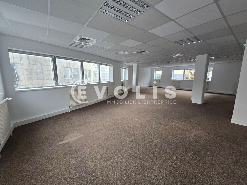   Bureaux - A LOUER - 1 696 m² divisibles à partir de 103 m² Massy