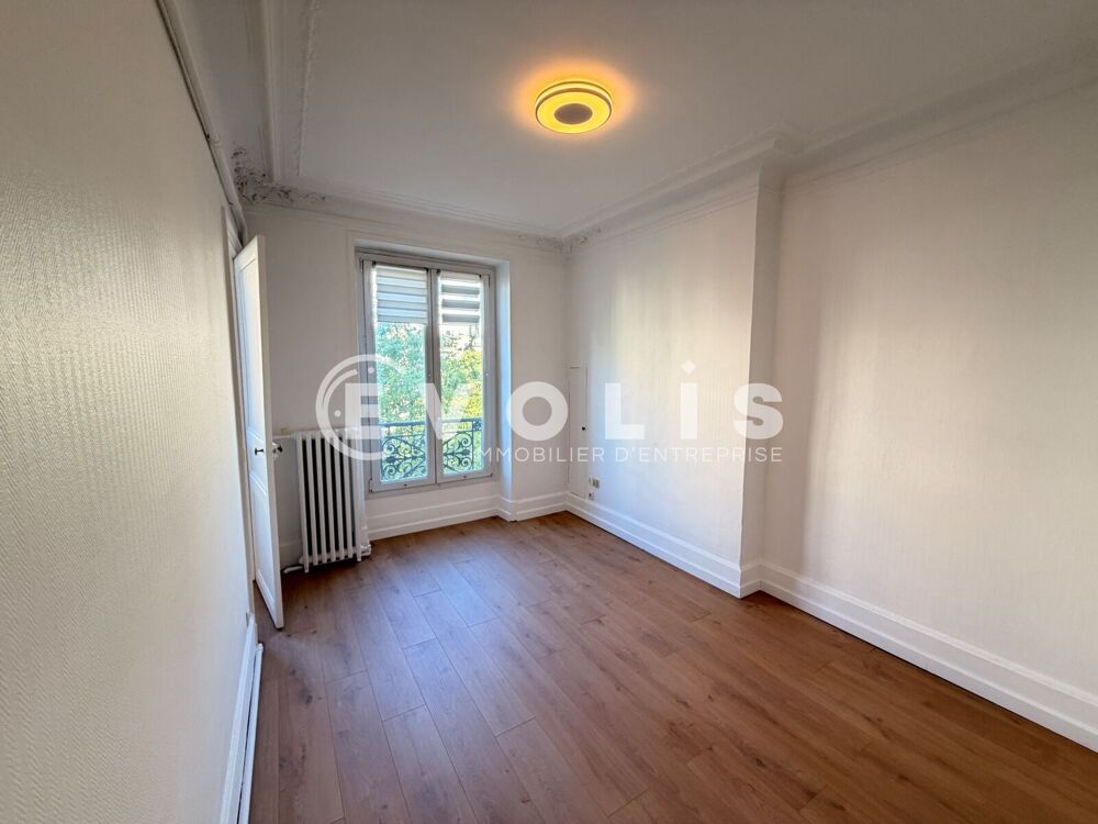   Bureaux - A LOUER - 60 m² non divisibles Paris 1