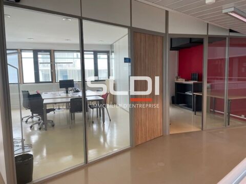 Bureaux - A LOUER - 90 m&sup2; non divisibles 2408 69120 Vaulx en velin