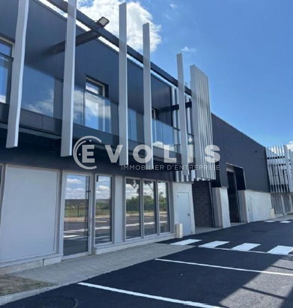   Locaux d'activité - A VENDRE - 880 m² divisibles à partir de 268 m² Avelin