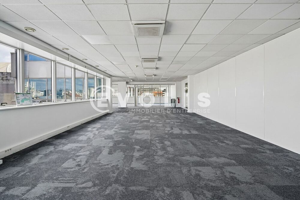   Bureaux - A LOUER - 1 842 m² divisibles à partir de 614 m² Issy les moulineaux