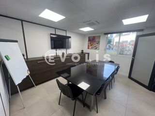   BUREAUX REZ-DE-CHAUSSEE A VENDRE - 175 m² non divisibles Saint maur des fosses