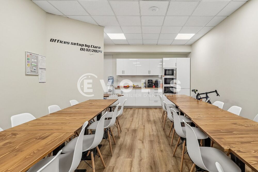   Bureaux - A LOUER - 231 m² non divisibles Paris 2