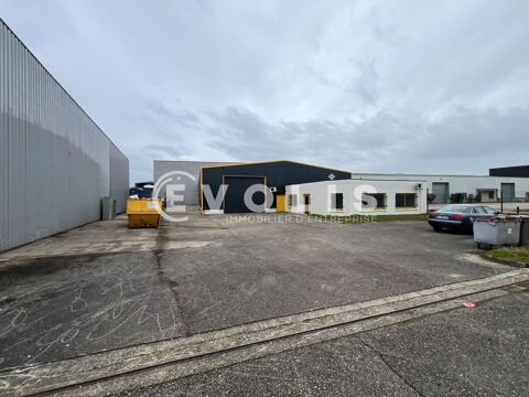 Locaux d'activit&eacute; - A LOUER - 620 m&sup2; non divisibles 4392 69330 Pusignan