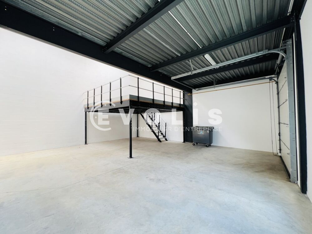   LOCAUX RECENTS - 1 369 m² divisibles à partir de 186 m² Lieusaint