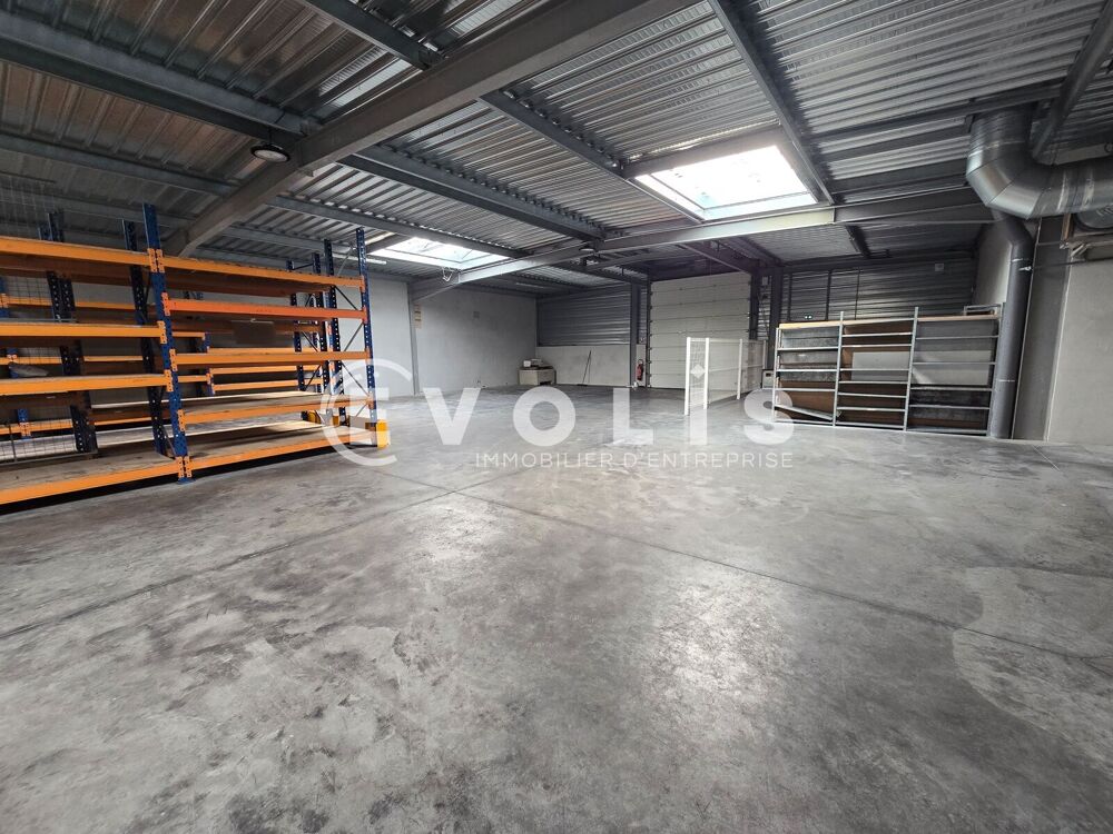   Locaux d'activité - A LOUER - 955 m² non divisibles Chilly mazarin