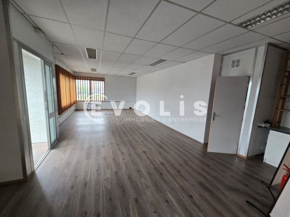   Locaux d'activité - A LOUER - 160 m² Lisses