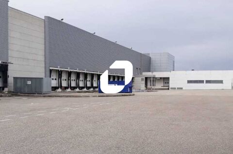 Entrep&ocirc;ts - A LOUER - 22&nbsp;500 m&sup2; divisibles &agrave; partir de 11&nbsp;300 m&sup2; 127500 38090 Vaulx milieu