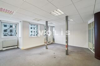   Bureaux - A LOUER - 238 m² non divisibles Paris 13