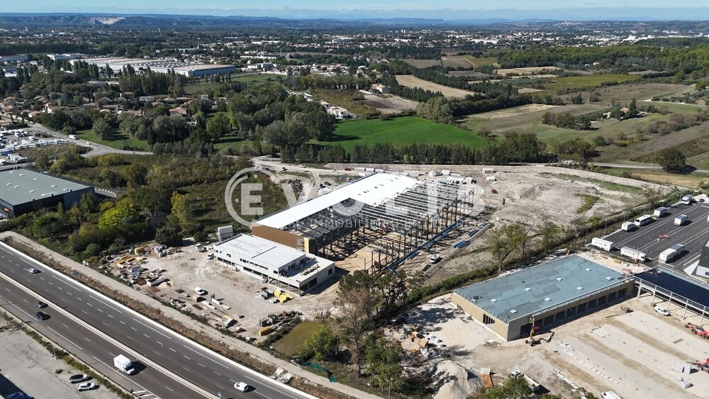   6 328 m² A Vendre - 6 328 m² non divisibles Sorgues