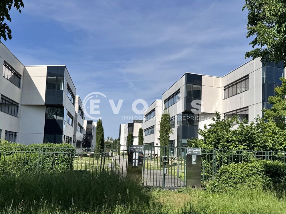   Bureaux - A LOUER - 2 565 m² divisibles à partir de 813 m² Saint priest