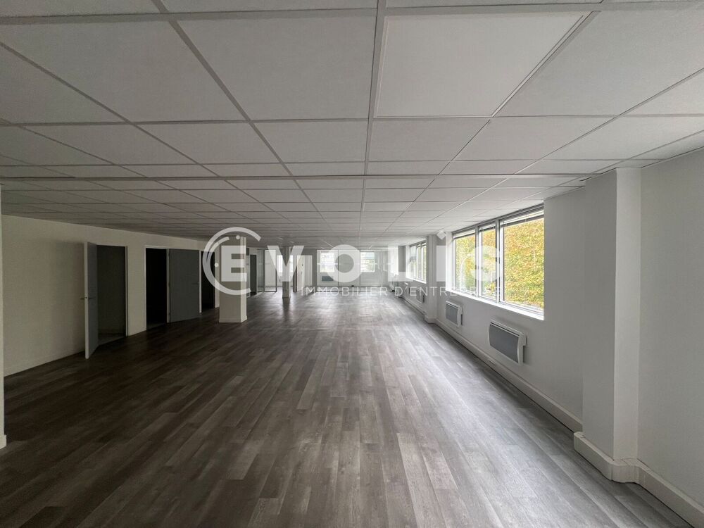   Bureaux - A LOUER - 1 049 m² divisibles à partir de 170 m² Creteil