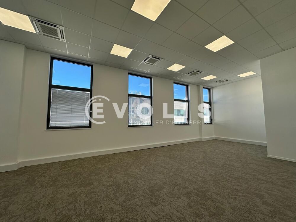   NANTURRA - 1 345 m² divisibles à partir de 465 m² Nanterre