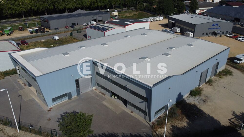   2140 - 2 140 m² non divisibles 