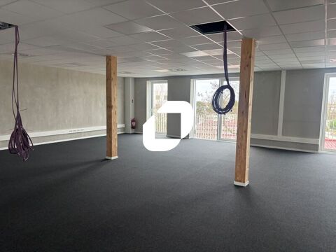 Bureaux - A VENDRE - 4&nbsp;809 m&sup2; divisibles &agrave; partir de 74 m&sup2; 15388431 33520 Bruges