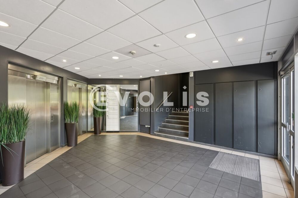   Bureaux rénovés proche gare - 453 m² divisibles à partir de 183 m² Joinville le pont