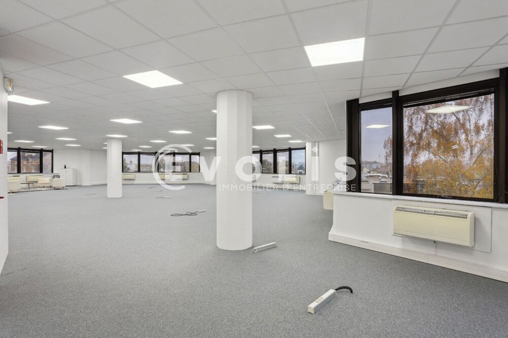   Bureaux - A LOUER - 1 234 m² divisibles à partir de 177 m² Argenteuil