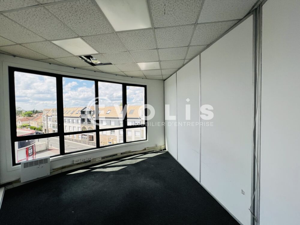  Bureaux - A LOUER - 59 m² non divisibles Pontault combault