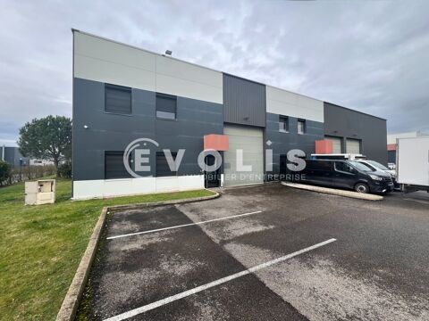 LOCAL A LOUER - 299 m&sup2; non divisibles 1917 69800 Saint priest