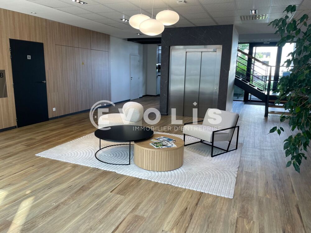   Bureaux - A LOUER - 2 565 m² divisibles à partir de 813 m² Saint priest